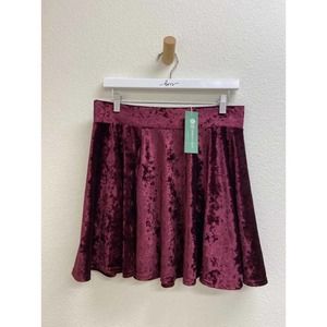 Urban Coco Skirt Maroon Size XL NWT